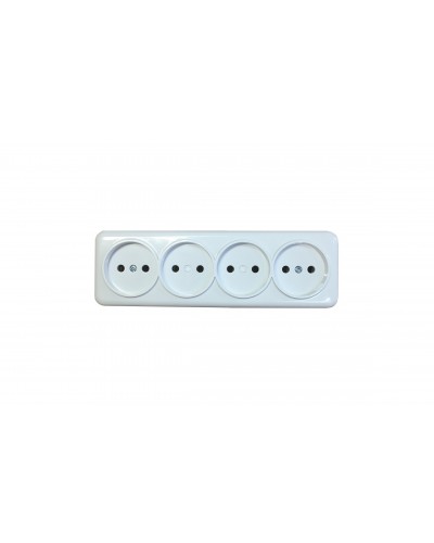 Розетка внешней установки 4-я б/у белая IP20 TNSy Lemur TNSy (TNSy5000987)